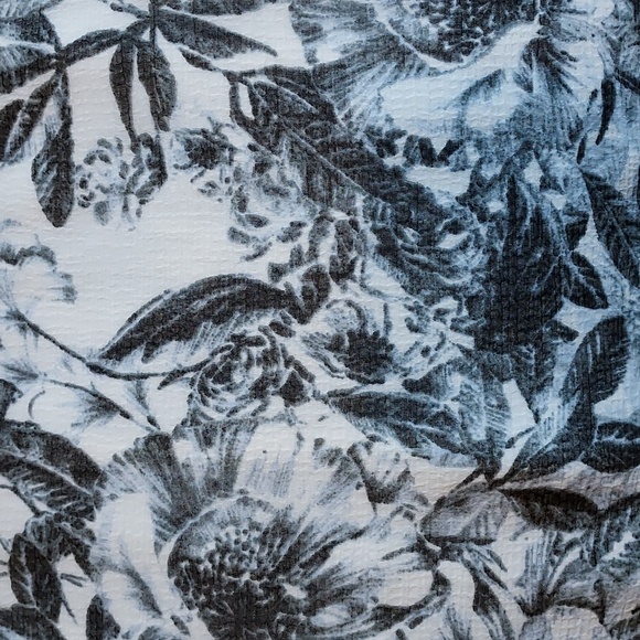 Urban Outfitters Kimchi Blue White & Black Grey Floral Print Mini Dress M - Picture 4 of 8